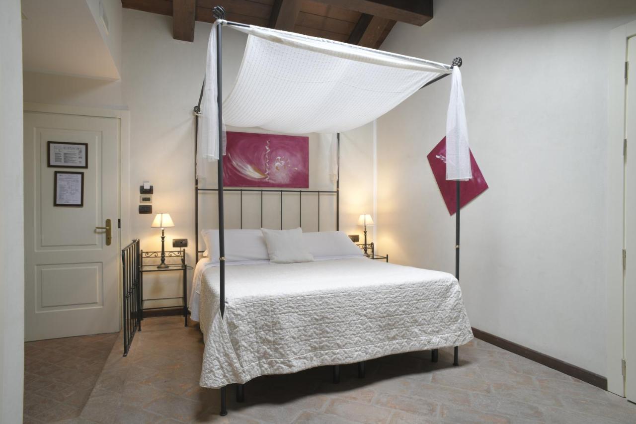 Relais Bella Rosina Pool & Spa La Cassa Zewnętrze zdjęcie