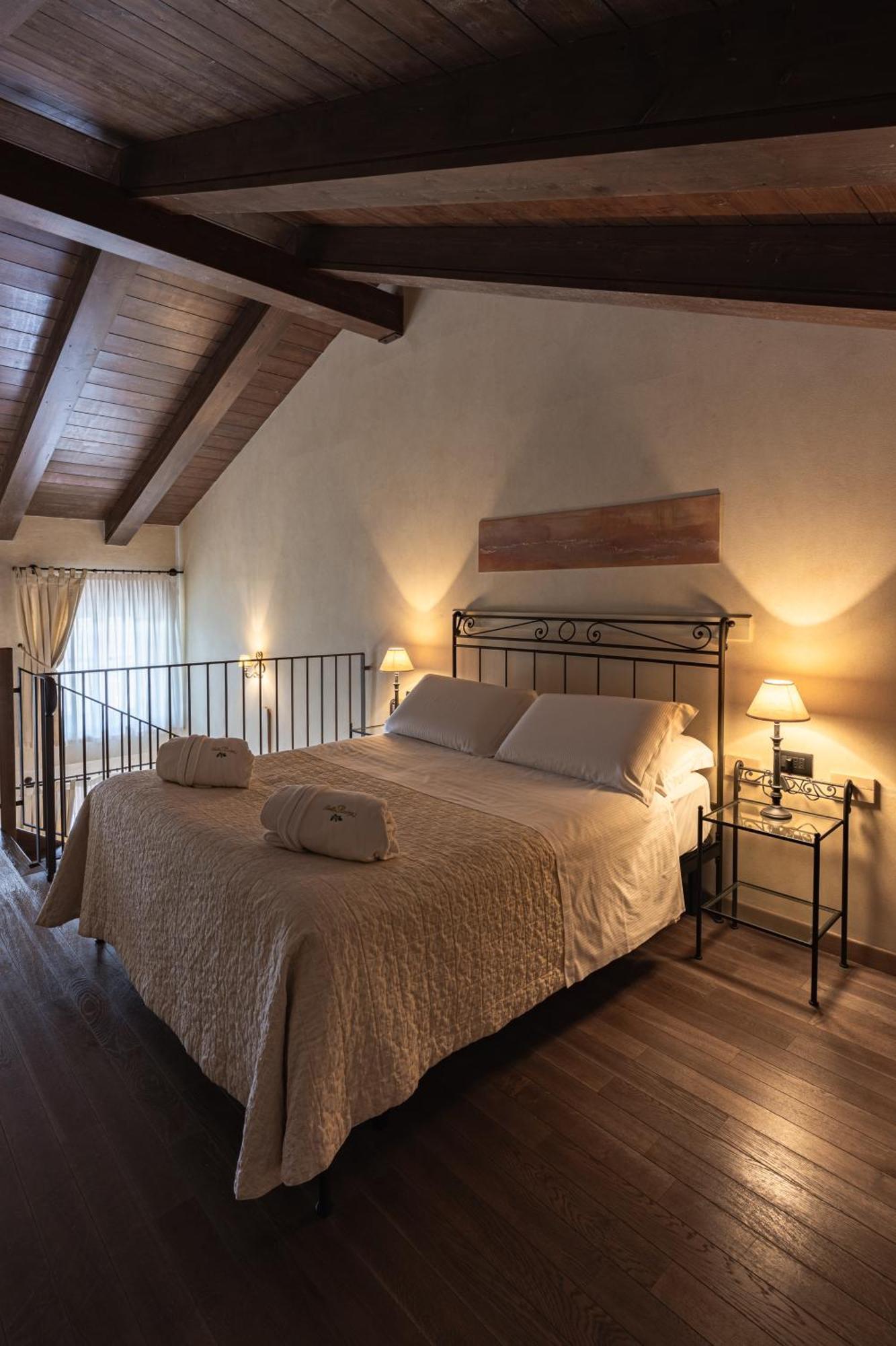 Relais Bella Rosina Pool & Spa La Cassa Zewnętrze zdjęcie