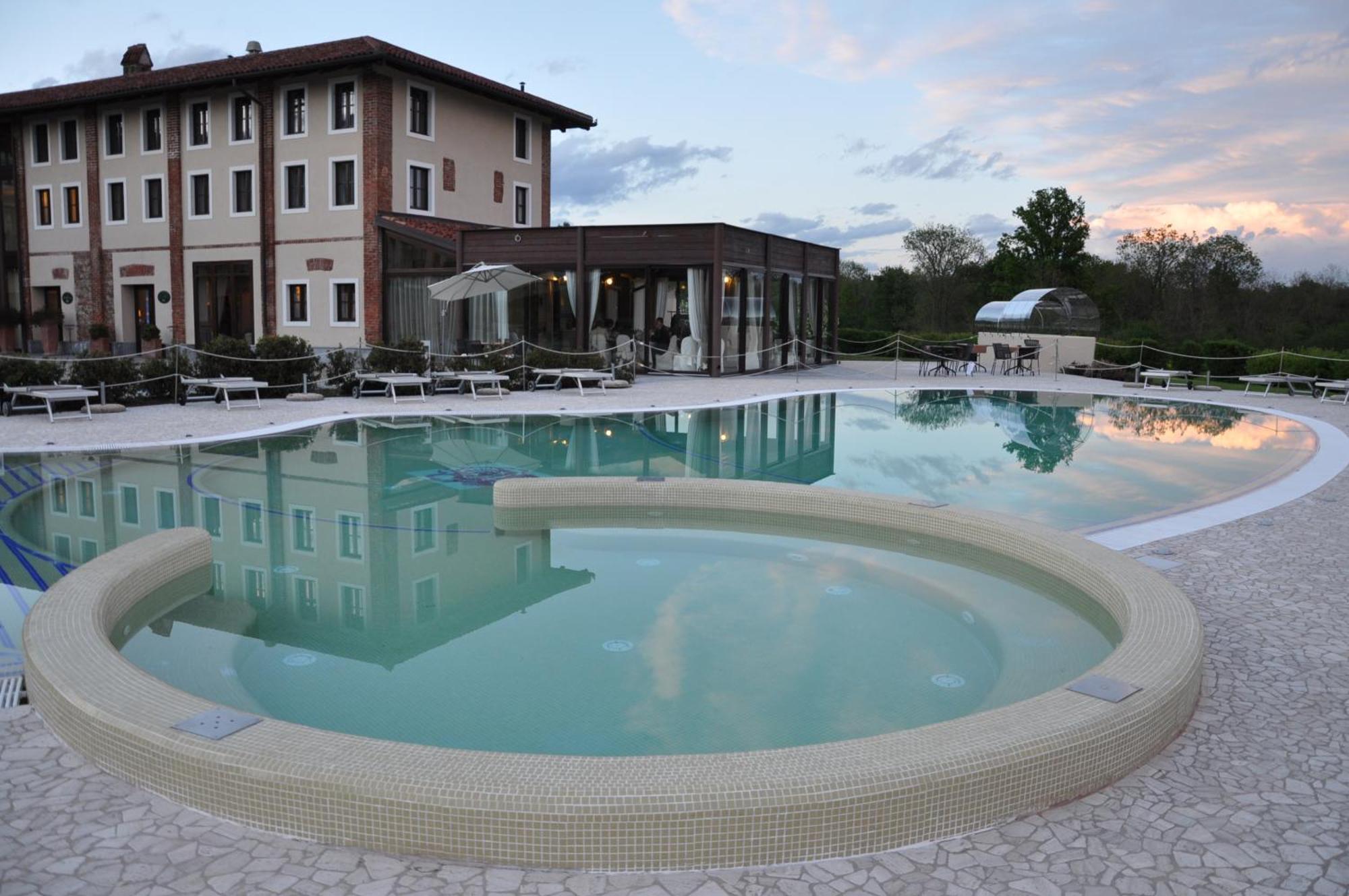 Relais Bella Rosina Pool & Spa La Cassa Zewnętrze zdjęcie